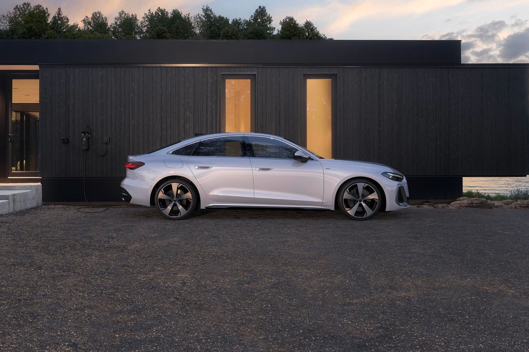 Bild för artikel Audi A5 sedan S-line e-hybrid 367 hk quattro S-tronic